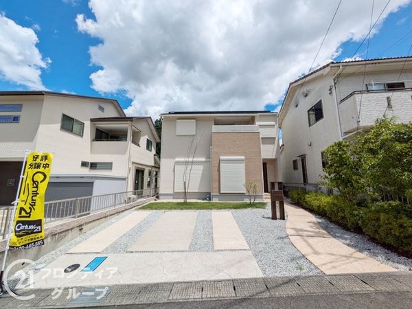 大津市大石中７丁目　新築一戸建て　４号地