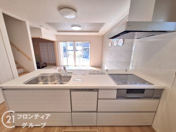 大津市大石中７丁目　新築一戸建て　４号地