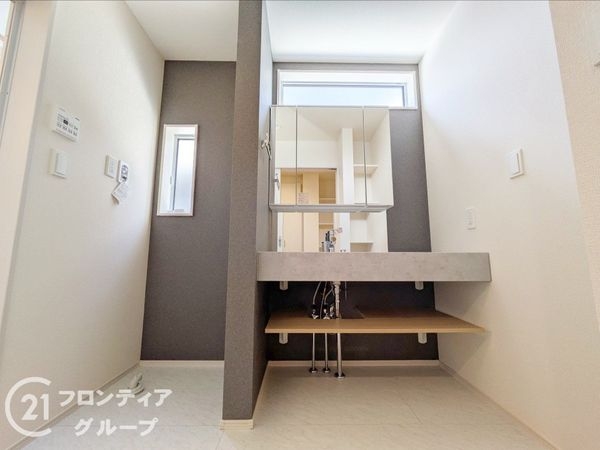 大津市雄琴５丁目　新築一戸建て　2期　１３号棟
