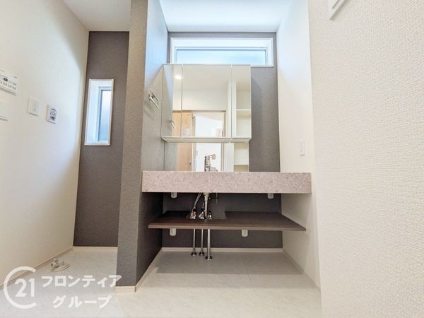 大津市雄琴５丁目　新築一戸建て　2期　１０号棟