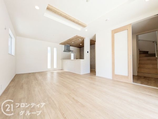 大津市雄琴５丁目　新築一戸建て　2期　１０号棟