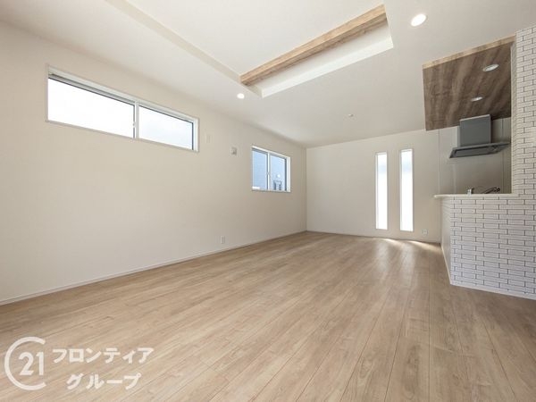 大津市雄琴５丁目　新築一戸建て　2期　１０号棟