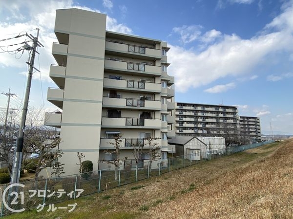 サンロイヤル新田辺アカデミア２号館　中古マンション