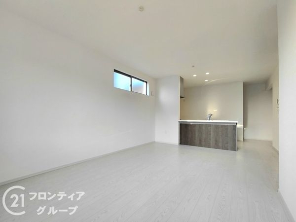 城陽市寺田深谷　新築一戸建て　３期　全１区画