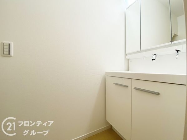 京都市伏見区向島立河原町　新築一戸建て　４期　１号棟