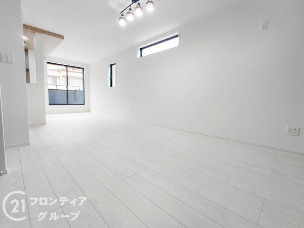 京都市山科区上花山桜谷　新築一戸建て　全１区画