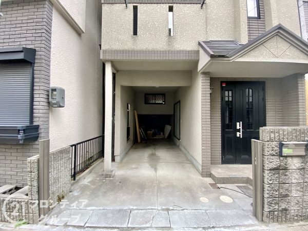 京都市伏見区羽束師菱川町　中古一戸建て