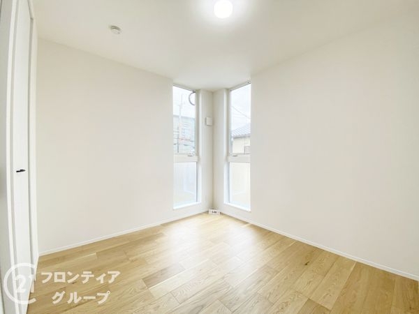 宇治市小倉町西浦　新築一戸建て