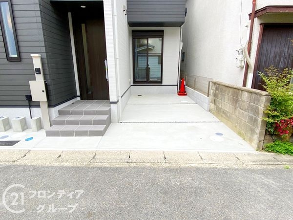 宇治市小倉町西浦　新築一戸建て