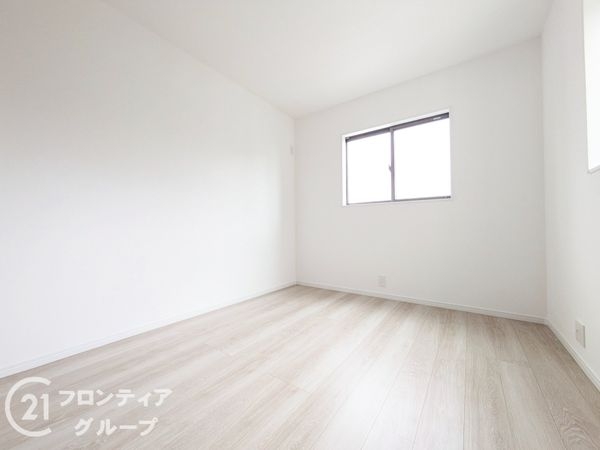 大津市雄琴５丁目　新築一戸建て　３号棟