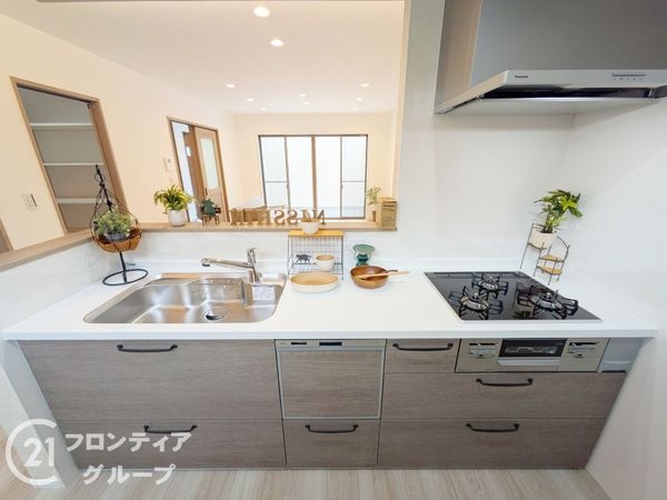 大津市雄琴５丁目　新築一戸建て　３号棟