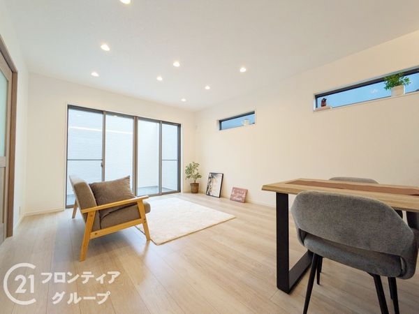 大津市雄琴５丁目　新築一戸建て　３号棟