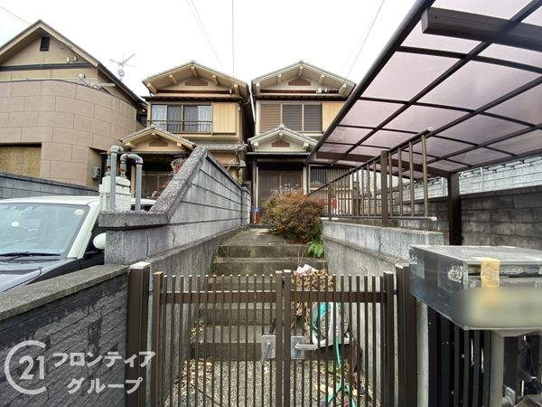 京都市伏見区深草大亀谷古御香町の中古一戸建て