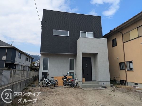 大津市下阪本４丁目の中古一戸建て