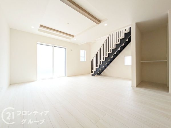 大津市雄琴５丁目　新築一戸建て　2期　１２号棟