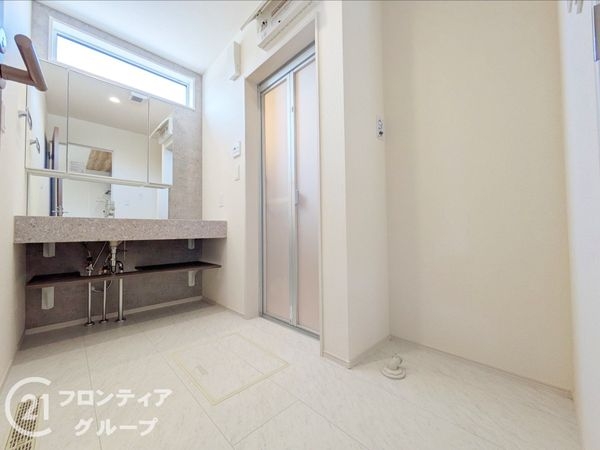 大津市雄琴５丁目　新築一戸建て　2期　１４号棟