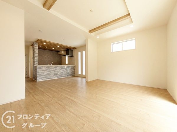 大津市雄琴５丁目　新築一戸建て　2期　１１号棟