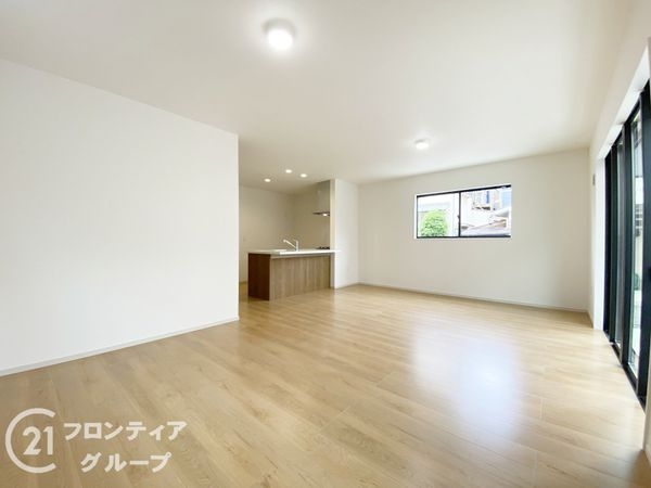 宇治市神明宮北　新築一戸建て　１期　全１区画