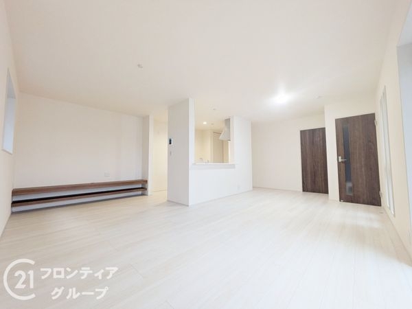 大津市堅田１丁目　新築一戸建て　３期　３号棟