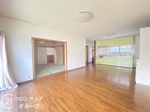 城陽市久世上大谷の中古一戸建て