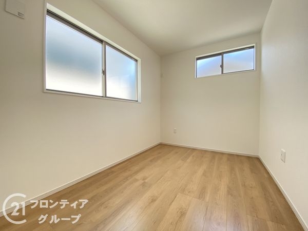 八幡市八幡園内　新築一戸建て　2期　3号棟