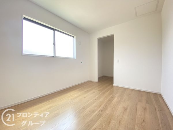 八幡市八幡園内　新築一戸建て　2期　3号棟