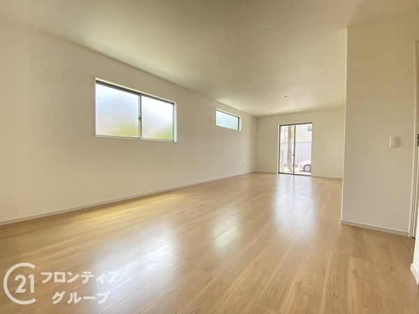 八幡市八幡園内　新築一戸建て　2期　3号棟