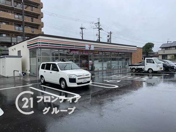 八幡市八幡園内　新築一戸建て　2期　2号棟(セブンイレブン八幡源氏垣外店)