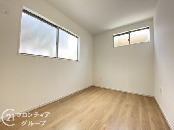八幡市八幡園内　新築一戸建て　2期　2号棟
