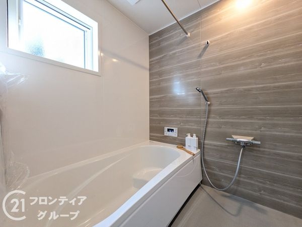 大津市一里山６丁目　新築一戸建て　２号棟