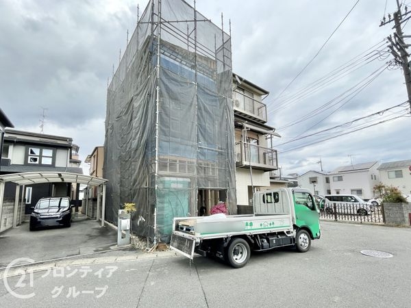 京都市南区久世中久町　新築一戸建て