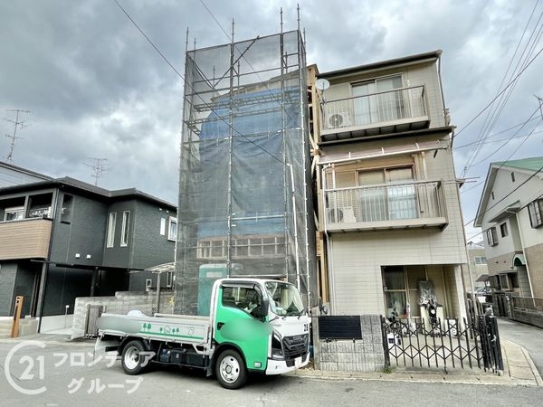 京都市南区久世中久町　新築一戸建て