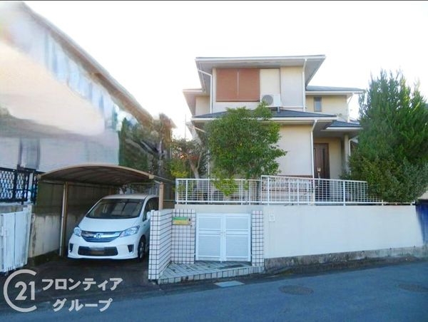京田辺市花住坂３丁目　中古一戸建て