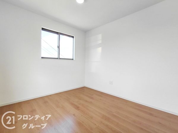 長岡京市滝ノ町１丁目　新築一戸建て　３期　１号棟