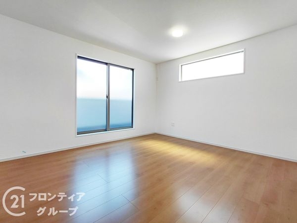 長岡京市滝ノ町１丁目　新築一戸建て　３期　１号棟