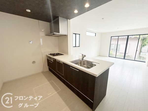 京都市伏見区醍醐南里町　新築一戸建て　１期　１号棟