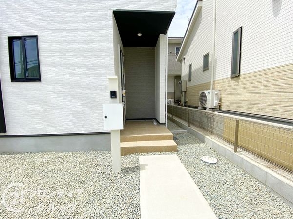 京都市伏見区醍醐南里町　新築一戸建て　１期　２号棟