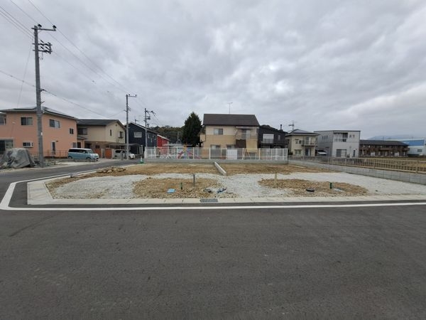 大津市雄琴６丁目　新築一戸建て　４号棟
