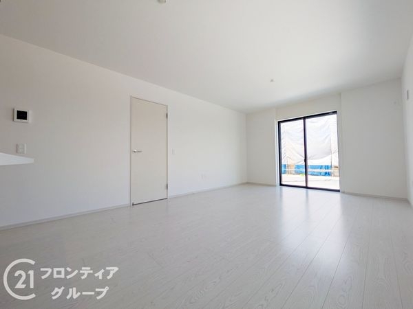 大津市雄琴６丁目　新築一戸建て　４号棟