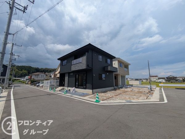 大津市雄琴６丁目　新築一戸建て　２号棟