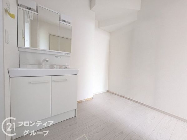 大津市雄琴６丁目　新築一戸建て　２号棟