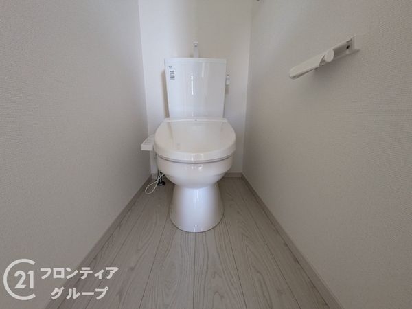 大津市雄琴６丁目　新築一戸建て　２号棟