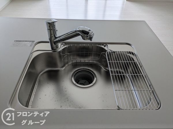 大津市雄琴６丁目　新築一戸建て　２号棟