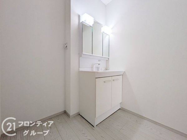大津市雄琴６丁目　新築一戸建て　３号棟