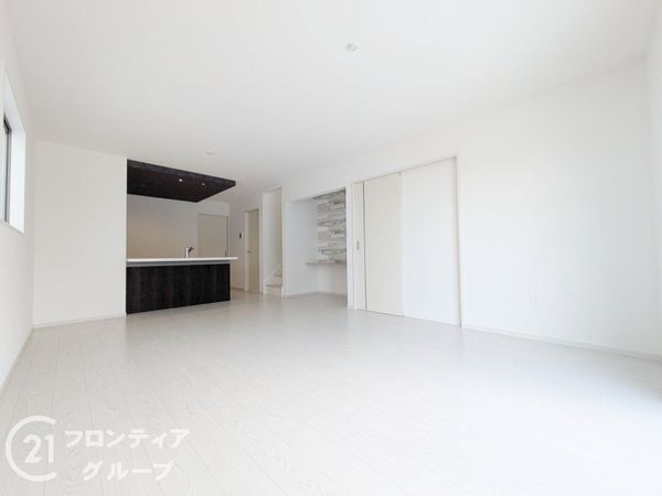大津市雄琴６丁目　新築一戸建て　３号棟