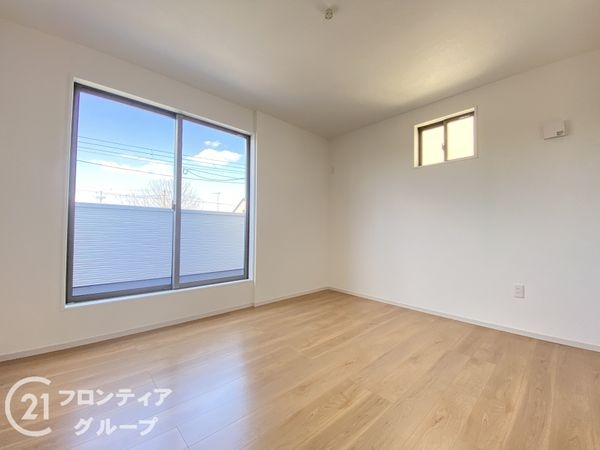 京田辺市草内八田　新築一戸建て　２期　１号棟