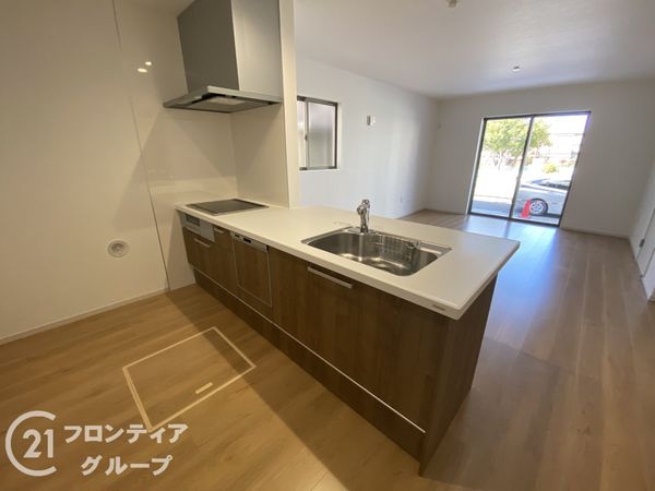 京田辺市草内八田　新築一戸建て　２期　１号棟