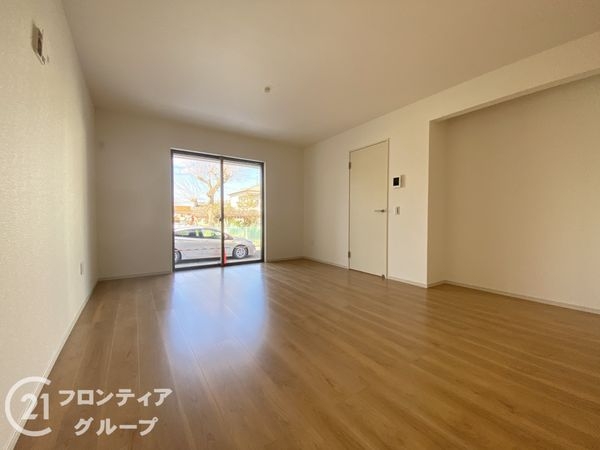 京田辺市草内八田　新築一戸建て　２期　１号棟