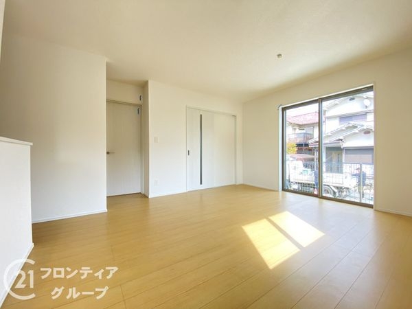 八幡市八幡長田　新築一戸建て　全１区画