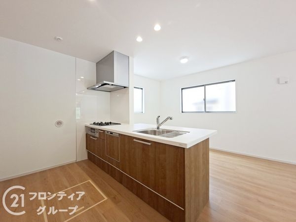 京都市山科区小山西御所町　新築一戸建て　１期　１号地